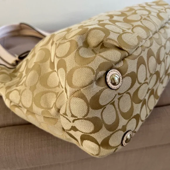 Authentic Signature Coach Light Tan with Blush Pink Shoulder Straps - Picture 7 of 16